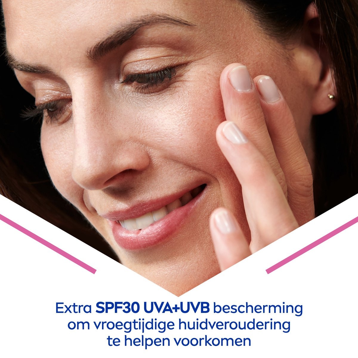 NIVEA CELLular Expert Filler Anti-Age Dagcrème - Ouder wordende huid - SPF 30 - Met hyaluronzuur, creatine en Foliumzuur  50 ml - Verpakking ontbreekt