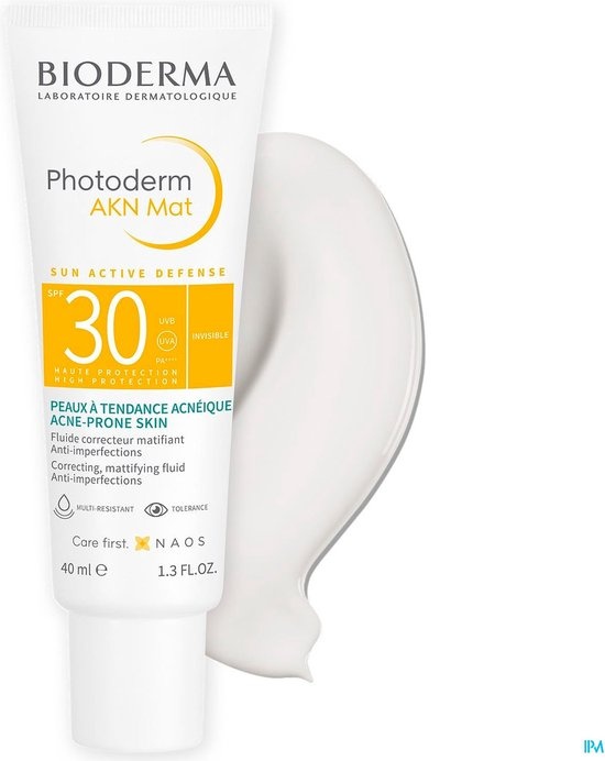 Bioderma Crème Photoderm AKN Mat Fluide Correcteur SPF30 - 40 ml - Emballage endommagé