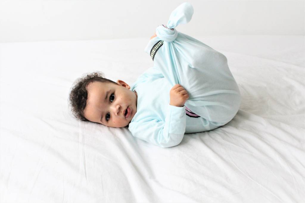 GEKNOOPTE SLAAPZAK EN TRAPPELZAKJE BABY BLUE FLAMINGO | ELECTRIK KIDZ