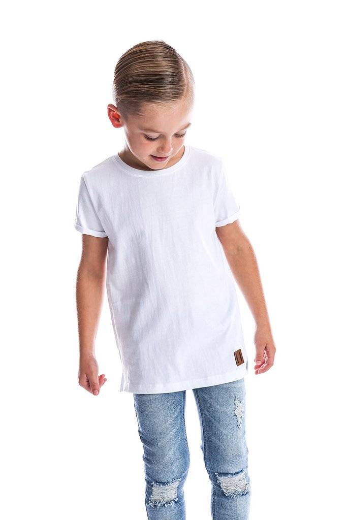 WHITE SIGNATURE TEE | BEAU HUDSON