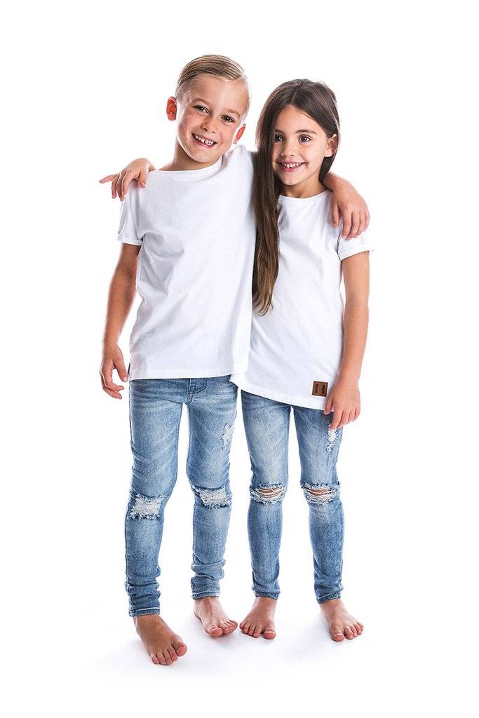 WHITE SIGNATURE TEE | BEAU HUDSON