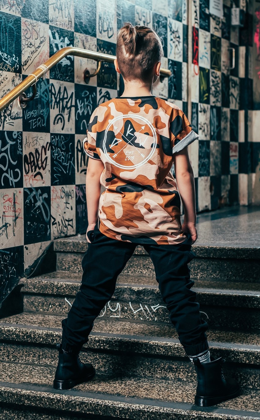 Kiddow OVERSIZED T-SHIRT IN CAMOUFLAGE PRINT | COOL SHIRT FOR CHILDREN | CHILDREN'S CLOTHING