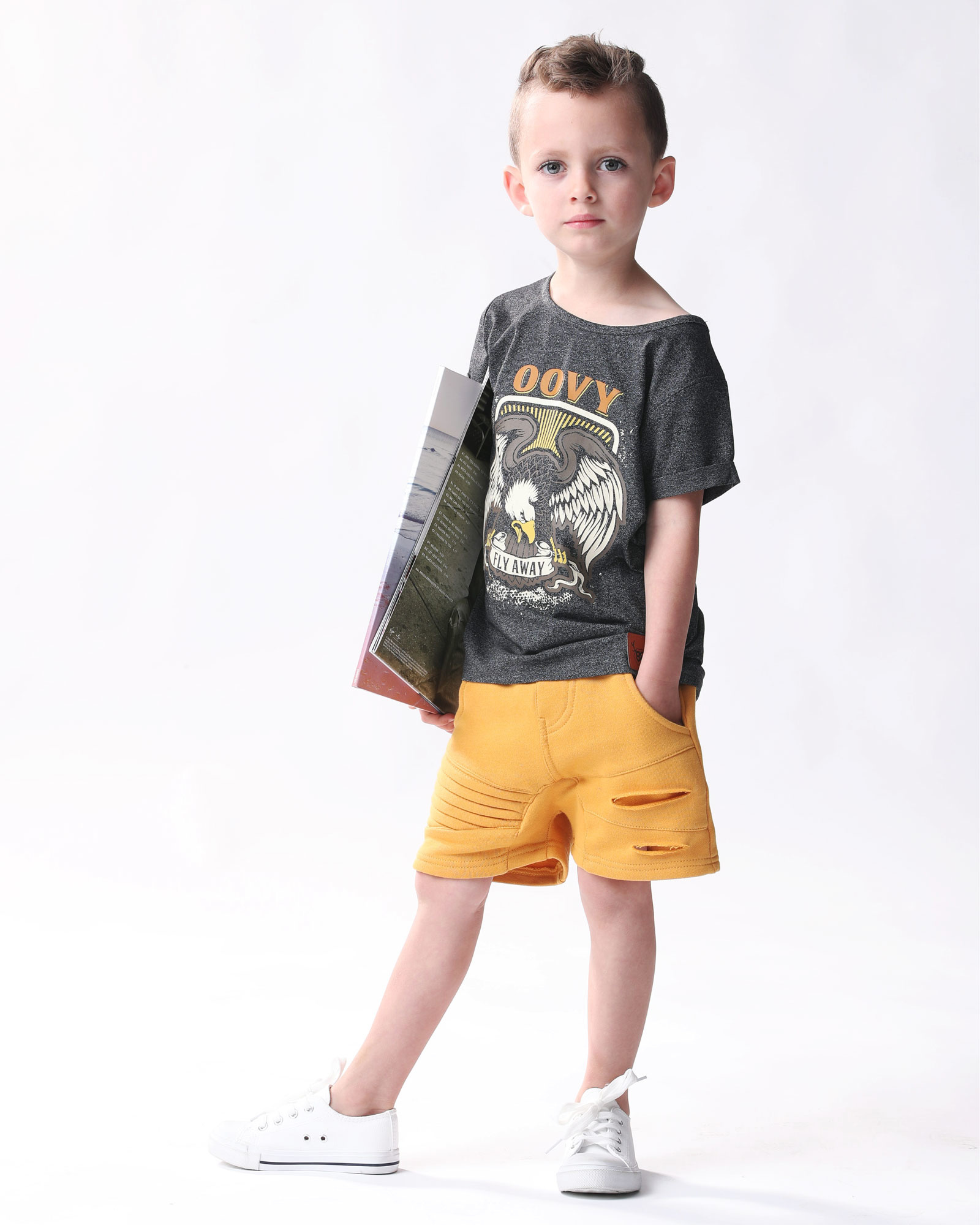 GREY T-SHIRT WITH COOL PRINT | COOL KIDS CLOTHING | OOVY