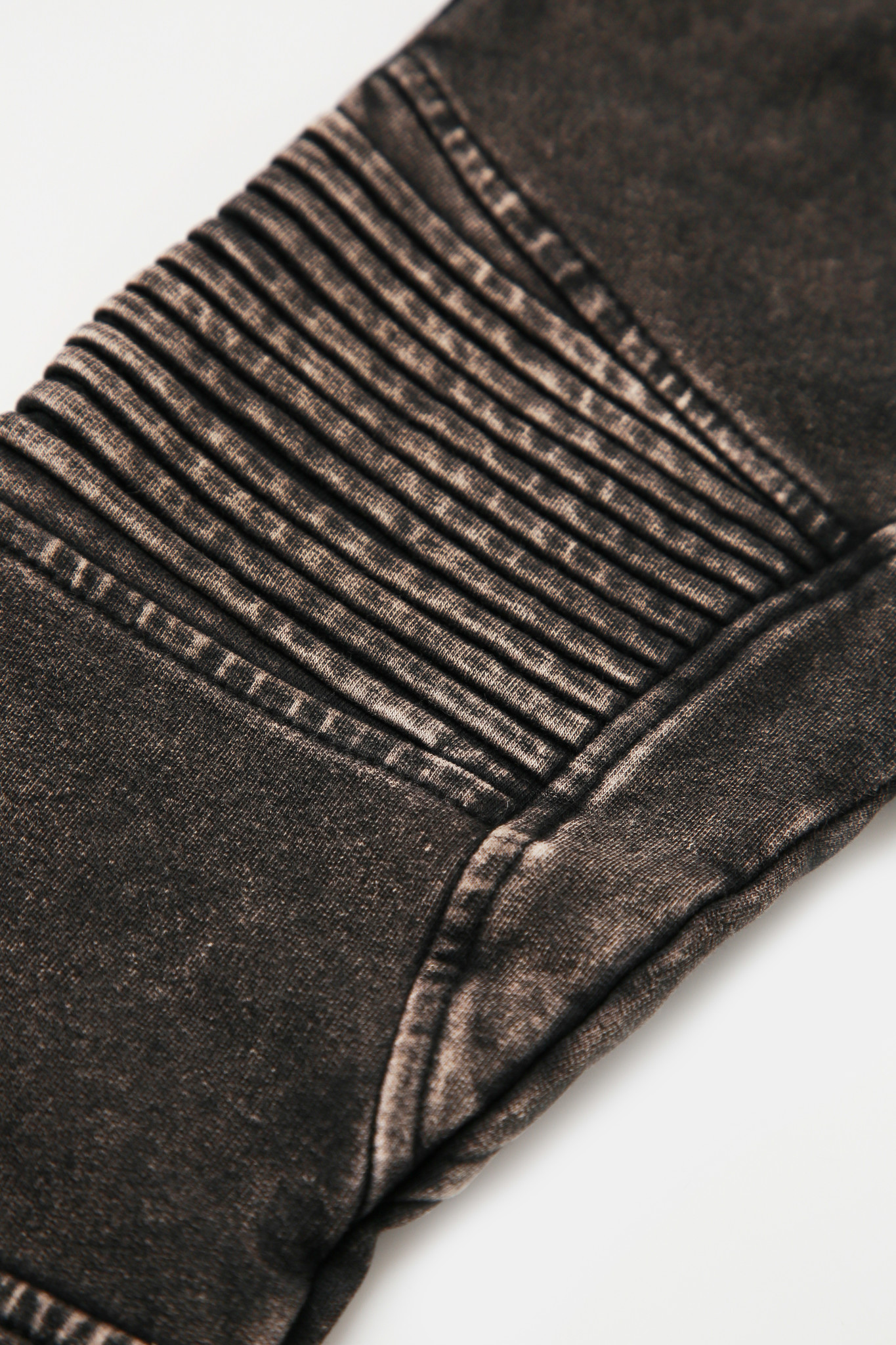 BLACK COMFORTABLE JEANS | JOGGER WITH WASHING | CHILDREN'S STREETWEAR ONLINE