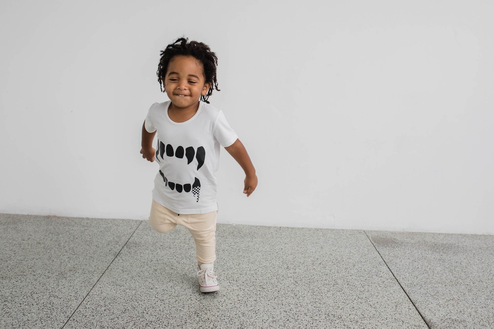 WHITE T-SHIRT FOR BOYS | COOL SHIRT | BOY CLOTHING