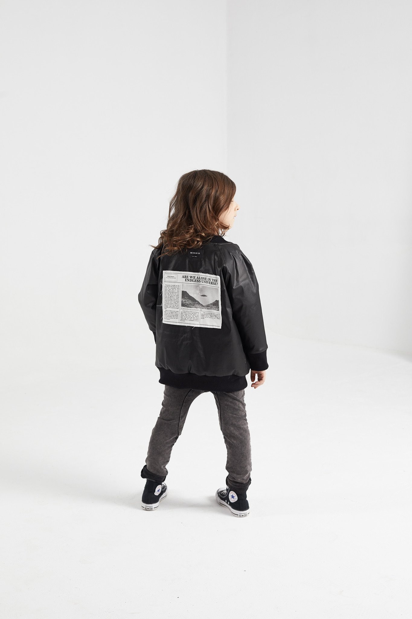 COOL BLACK JACKET FOR CHILDREN | REPELLENT IN-BETWEEN JACKET | MINIKID
