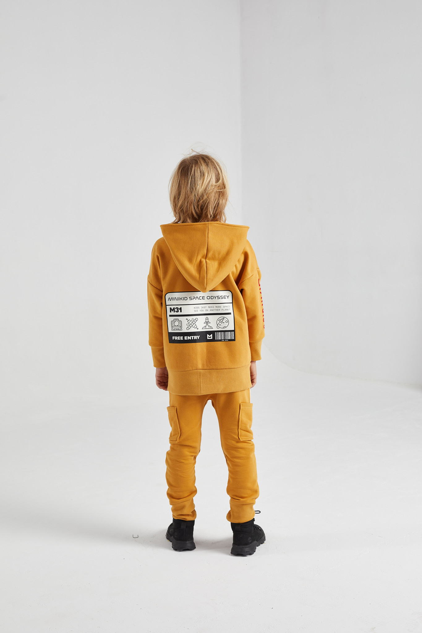 LANGER VEST MET RITS | OKER GEEL VEST MET ACID WASHING | KINDERKLEDING