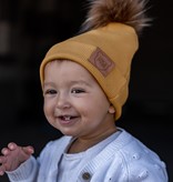 Strojmisie GELE BEANIE MET POM  | KINDER MUTS MOSTERD | BABY MUTS OKER GEEL