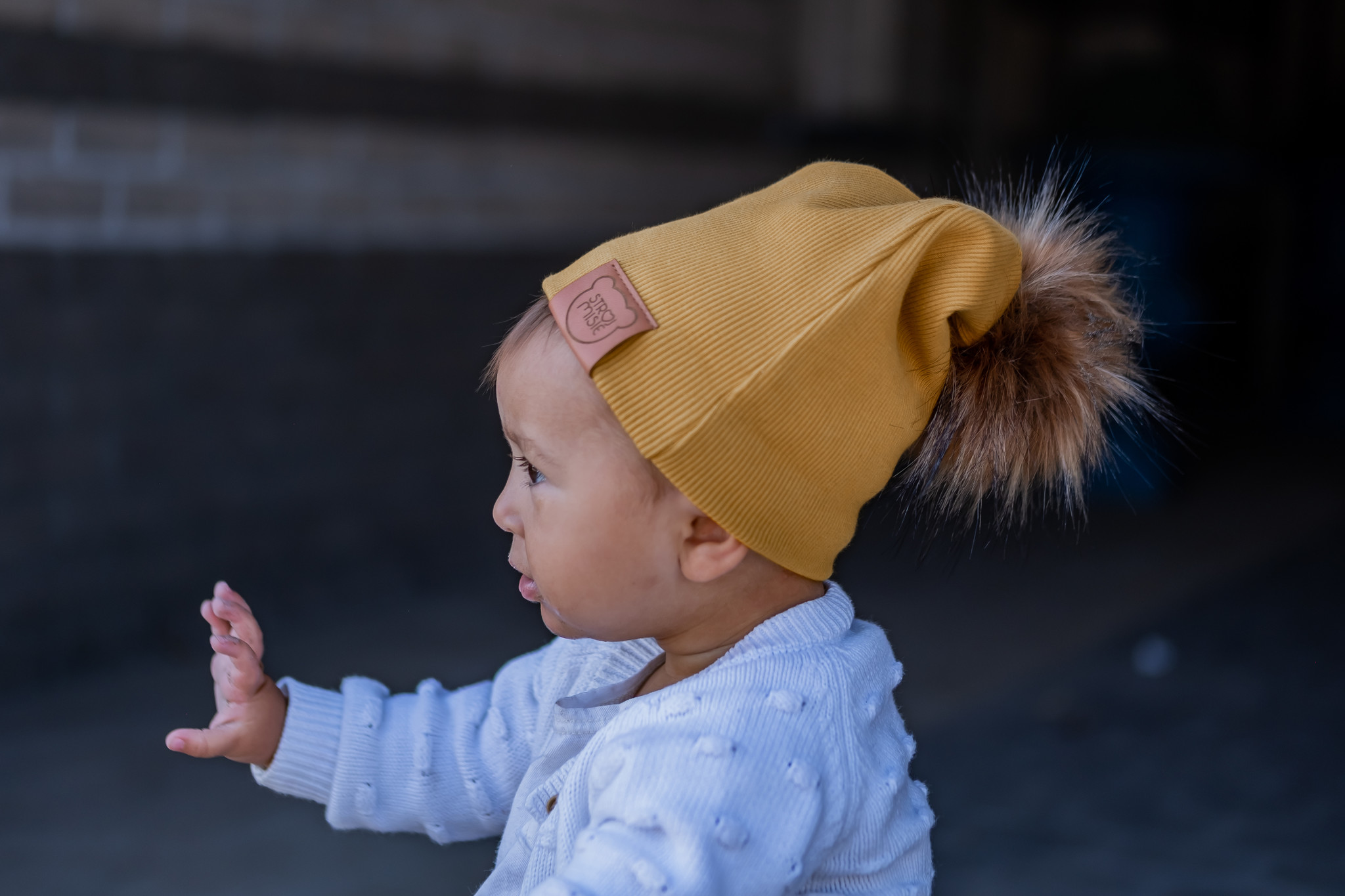 GELE BEANIE MET POM  | KINDER MUTS MOSTERD | BABY MUTS OKER GEEL