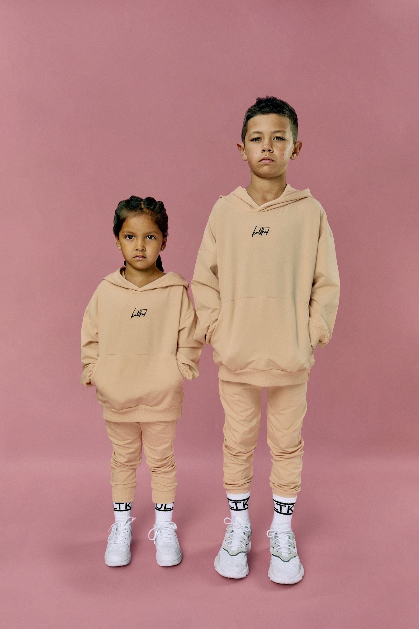 Deskundige Uitgebreid Trend OVERSIZED JOGGINGPAK | STREETWEAR KINDERKLEDING - Minis Only |  Kinderkleding en Babykleding