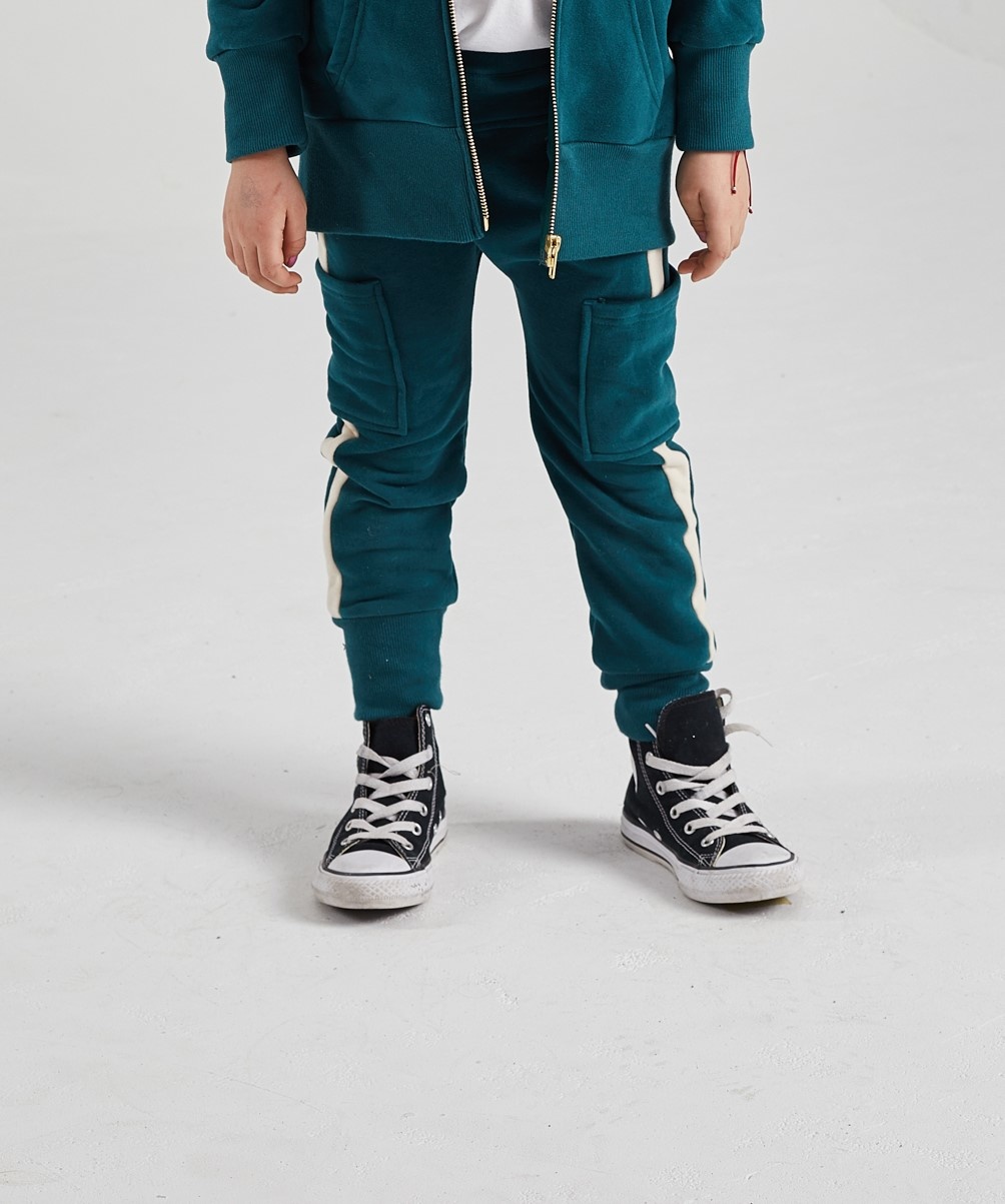 DONKER GROENE JOGGING BROEK | COMFORTABEL BROEKJE | JONGENSKLEDING