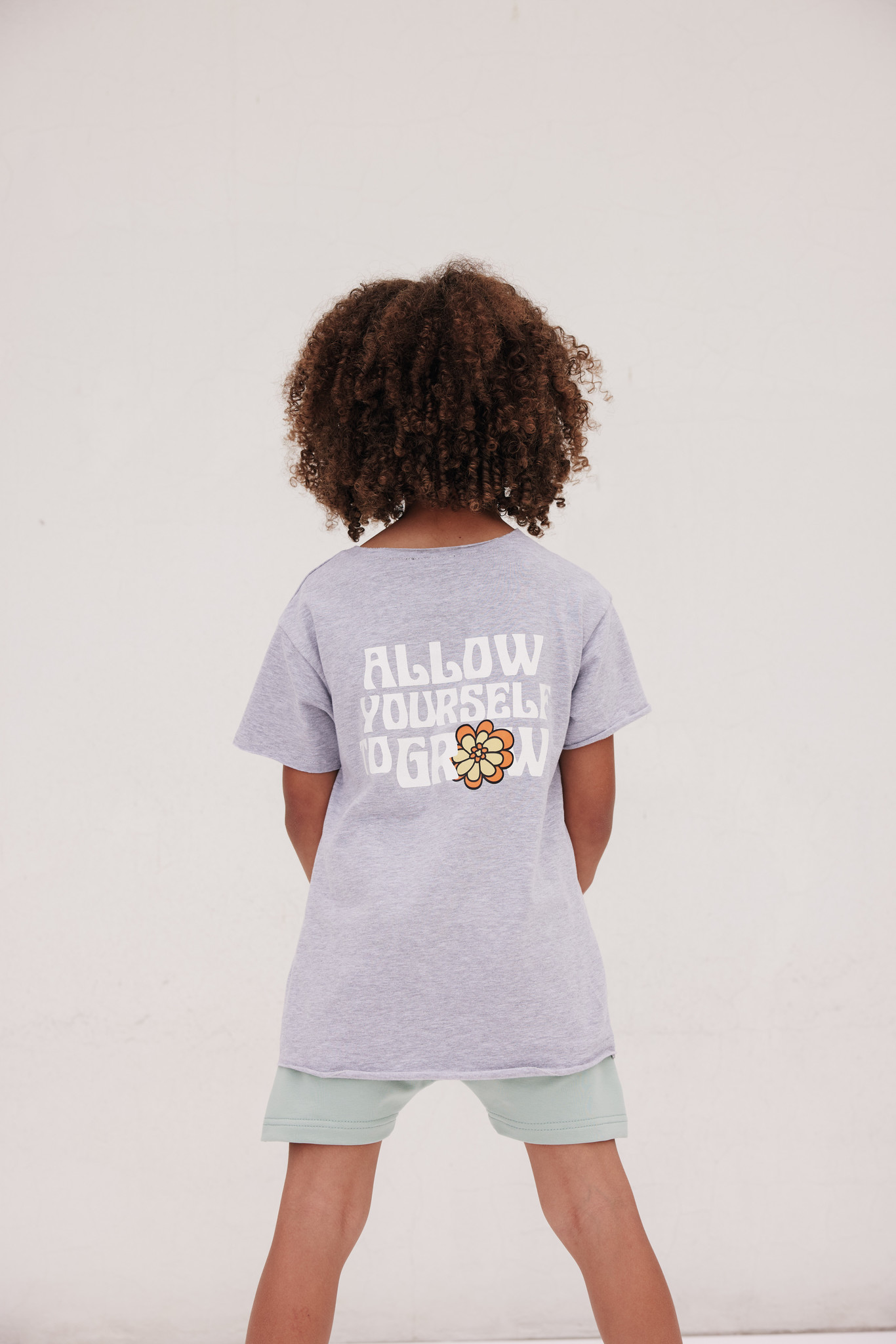 GRIJS T-SHIRT VOOR KINDEREN | STREETSTYLE KINDERKLEDING | MINIKID