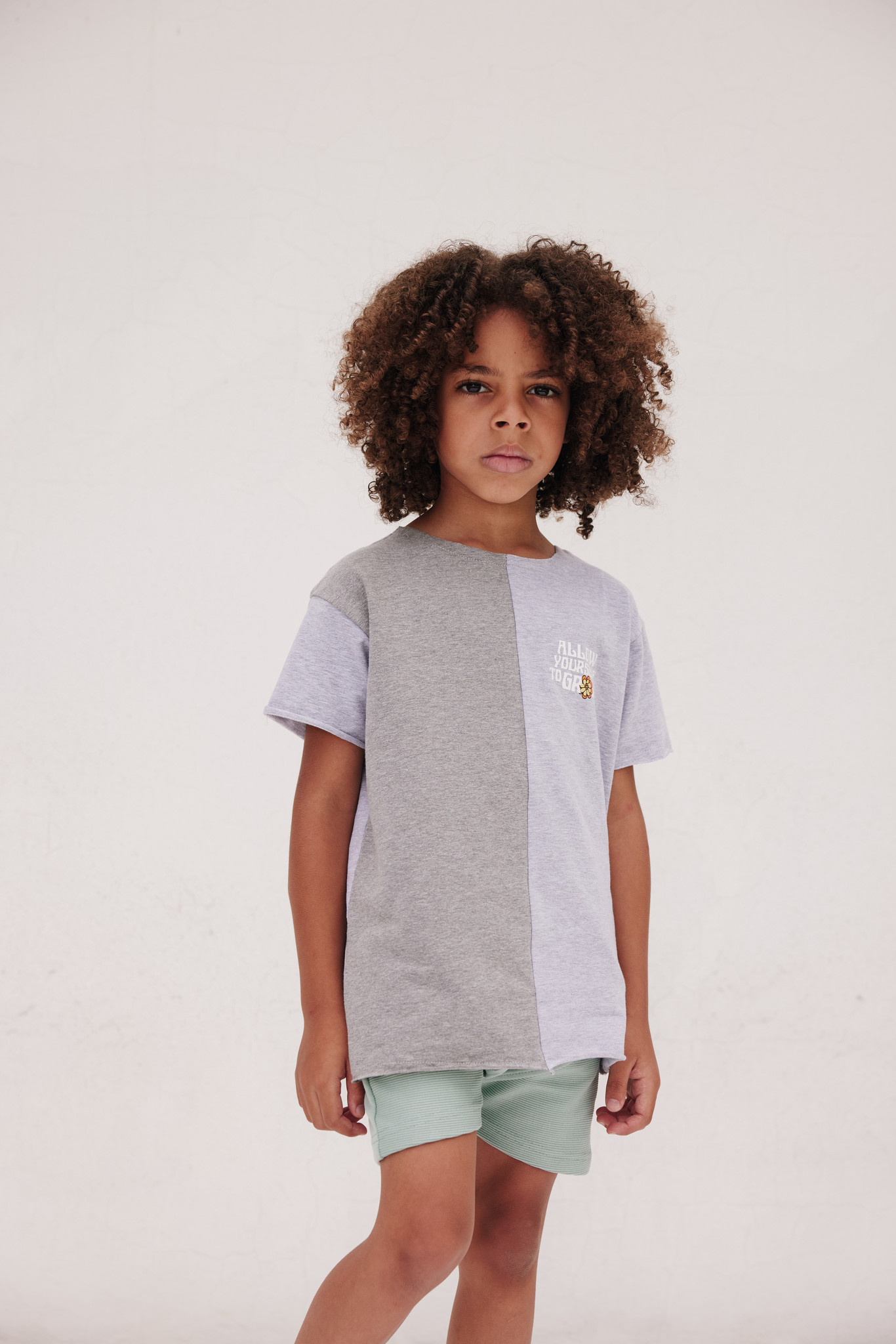 GRIJS T-SHIRT VOOR KINDEREN | STREETSTYLE KINDERKLEDING | MINIKID