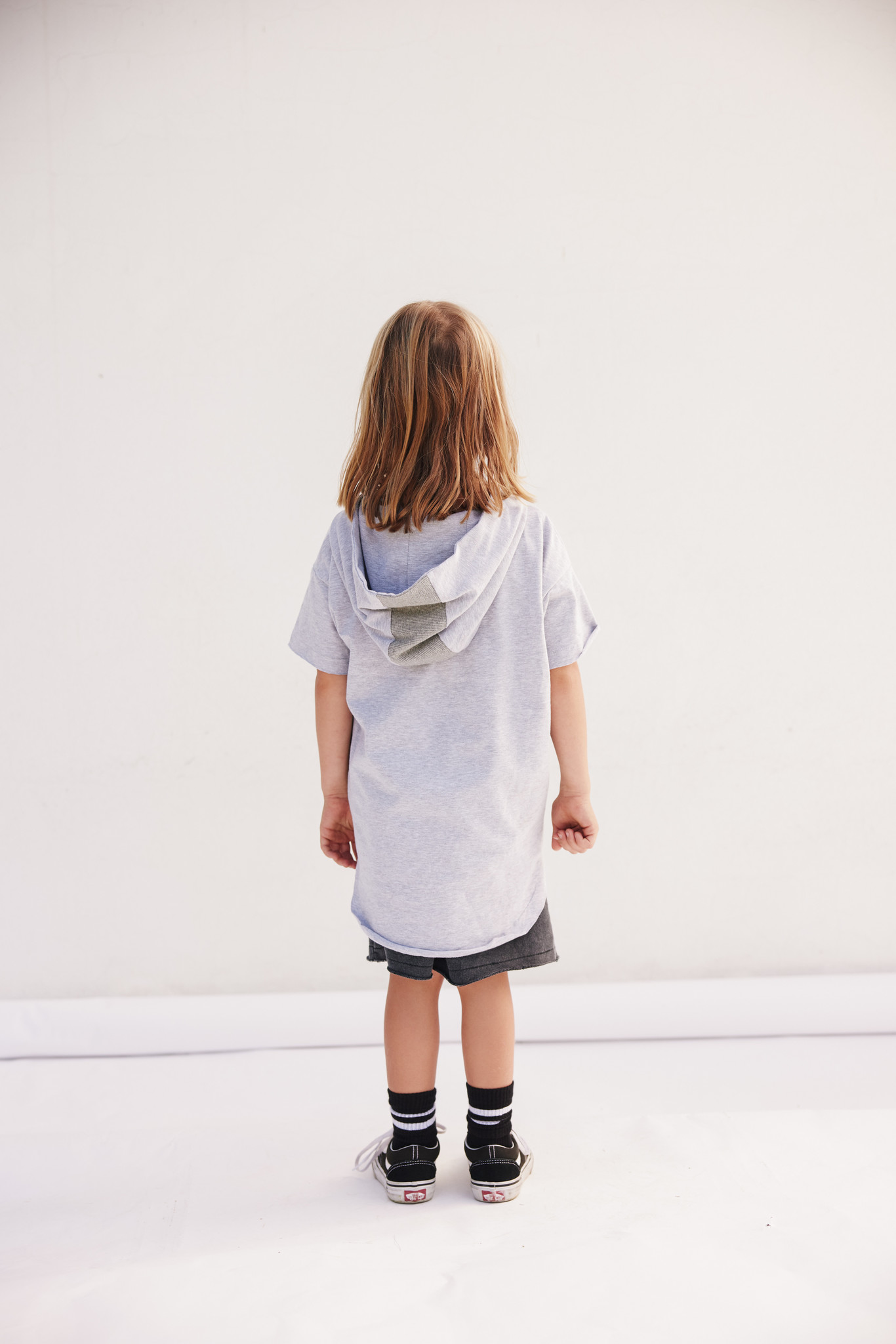 Minikid  GRAY T-SHIRT WITH HOOD | CLOTHING FOR BOYS | CHILDREN'S CLOTHING