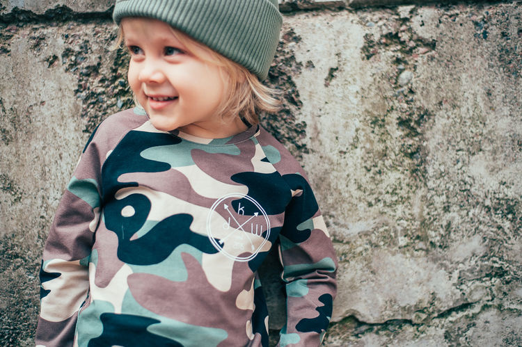 Kiddow ZWARTE LONGSLEEVE | STOER SHIRT  VOOR KINDEREN MET LANGE MOUWEN | STREETWEAR KINDERKLEDING