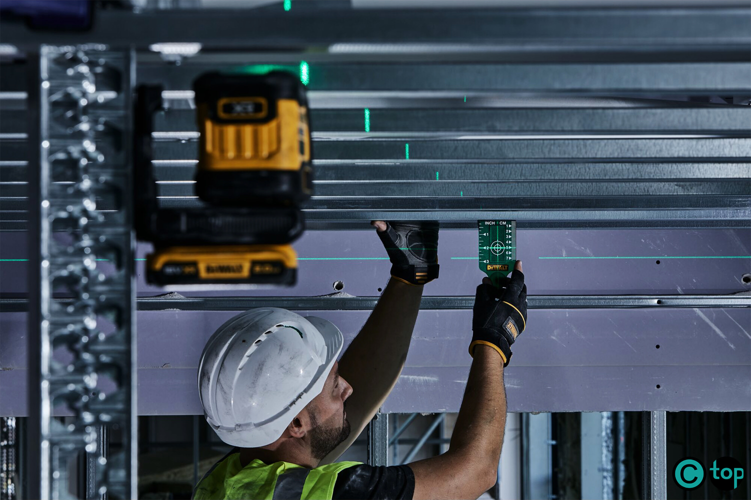 DCLE34021 Compact 18V Lijnlaser Groen