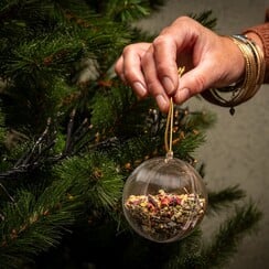 Kerstbal met losse thee