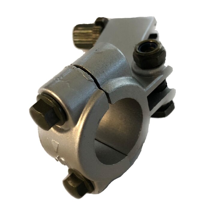 Kayo Lenker, Griffe, Züge