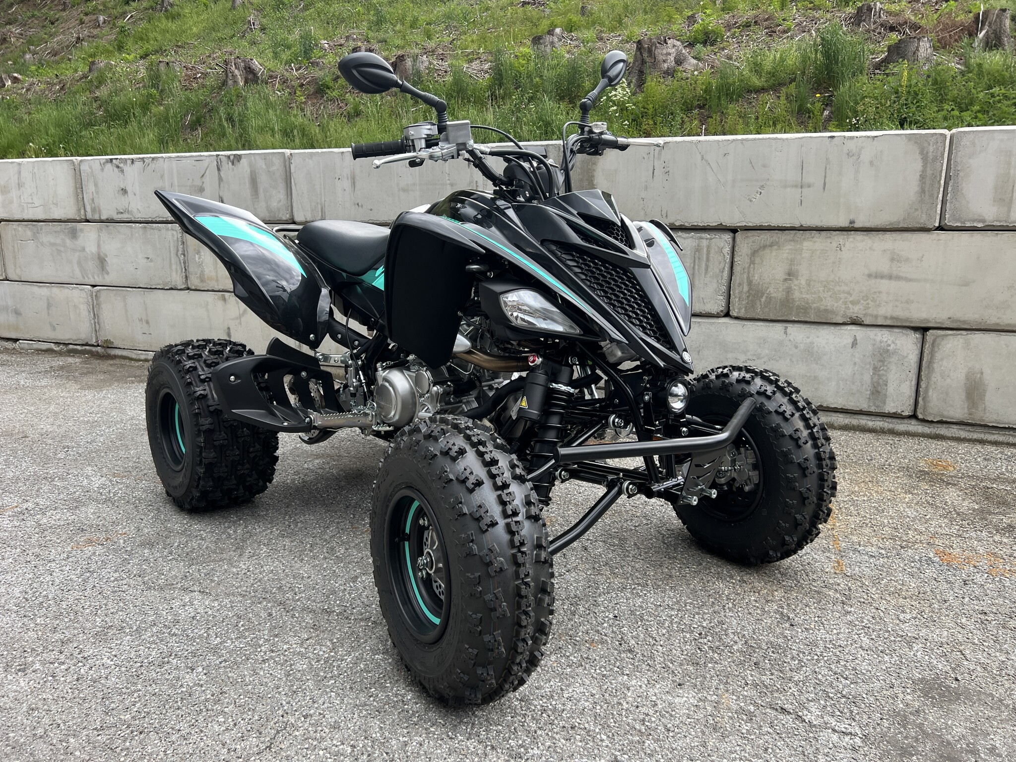 Yamaha Sportquad YFM700R SE schwarz Euro5 inkl. Strassenzulassung