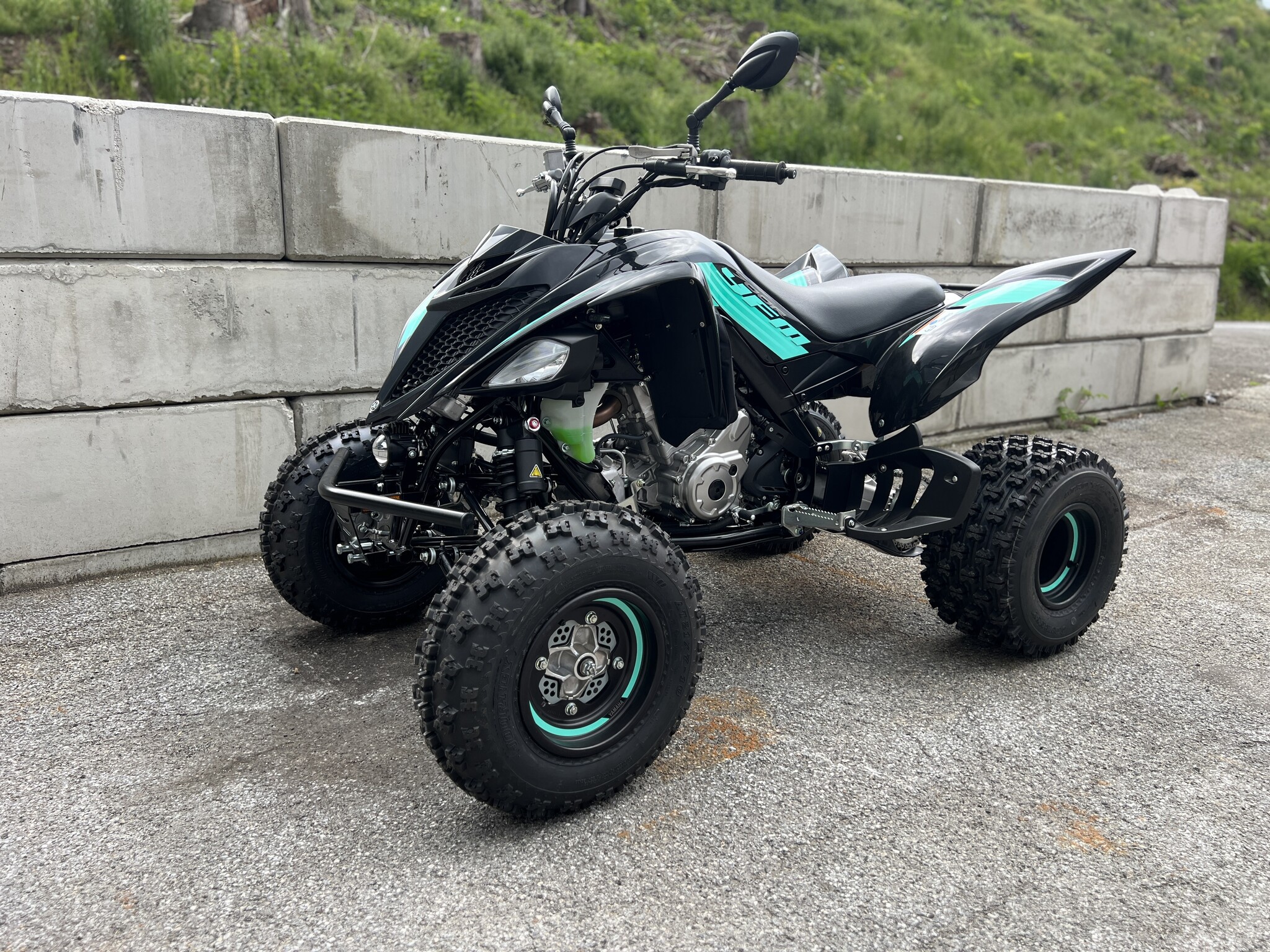 Yamaha Sportquad YFM700R SE schwarz Euro5 inkl. Strassenzulassung