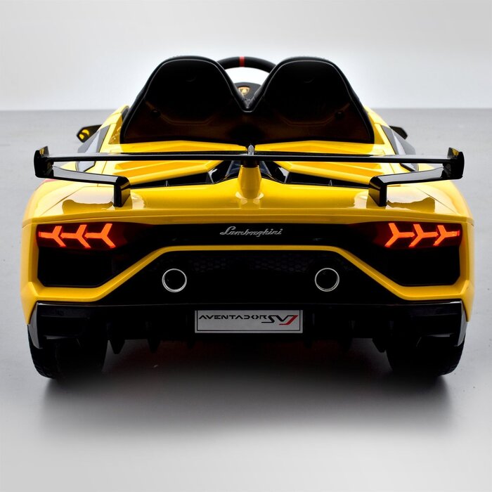 M-Spielzeug LAMBORGHINI AVENTADOR SVJ 12V KINDER-ELEKTROAUTO