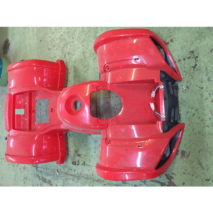 Verkleidungsteil für S-8 Farmer Kinderquad in rot mit Scheinwerfer