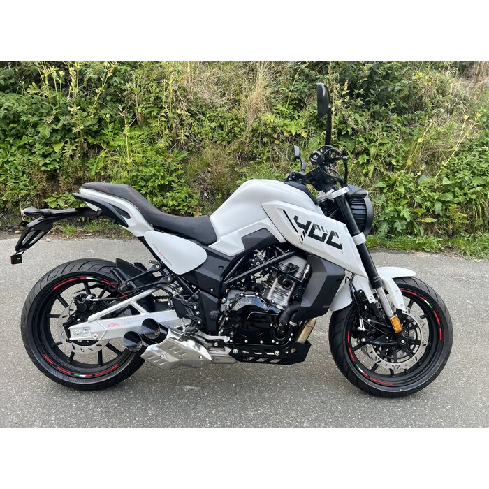 Motobi DL 400 Naked