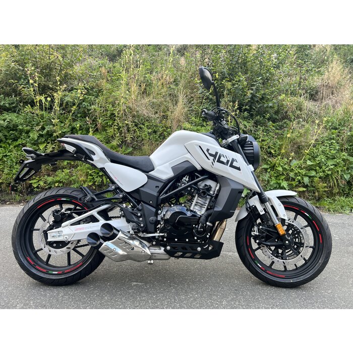 Motobi DL 400 Naked