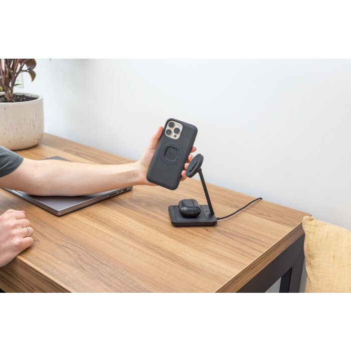 Quad Lock Dual Desktop Wireless Charger