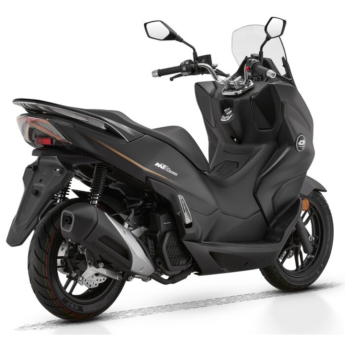 QJMOTO MTX 125 Roller