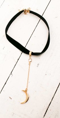 Velvet choker moon