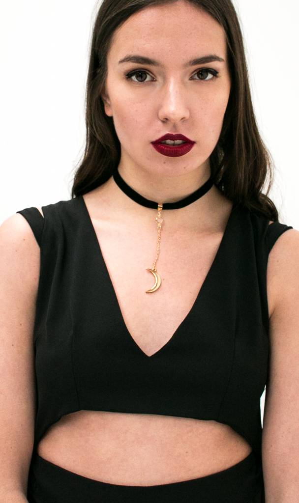 Velvet choker moon