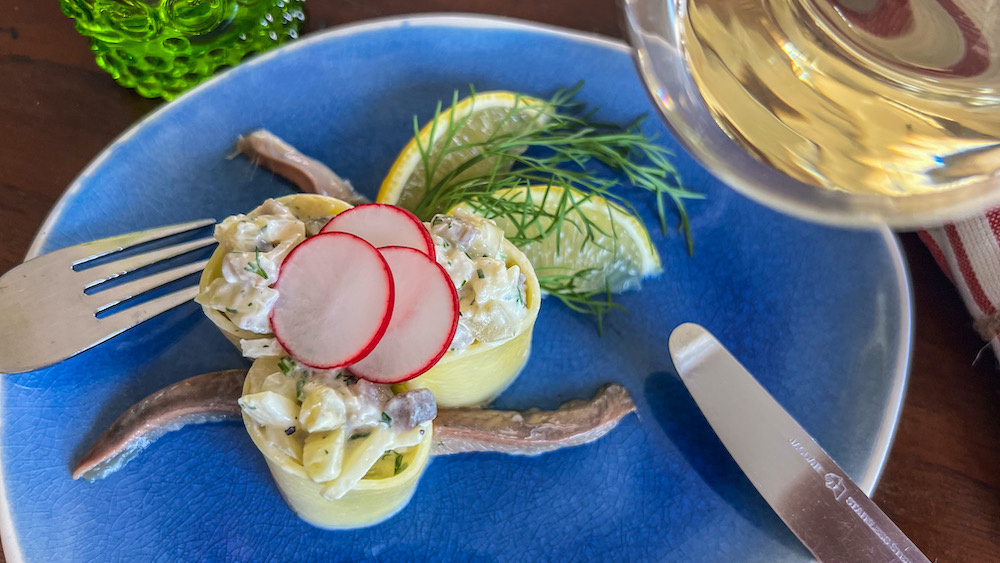 Cannelloni gevuld met Hollandse Nieuwe en zachte ui