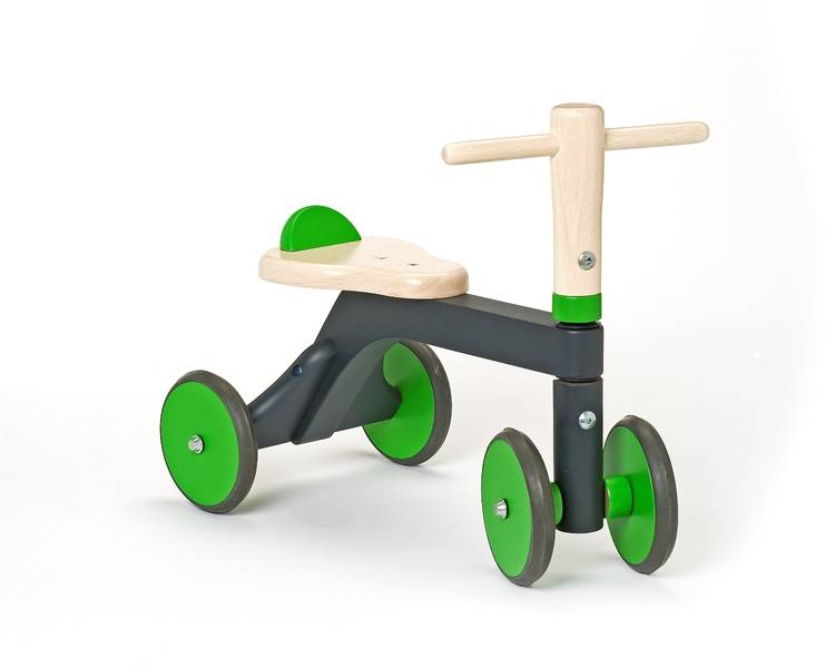 Hertogin stap in foto Houten Loopfiets Groen - Toys4baby.nl voor betaalbaar babyspeelgoed