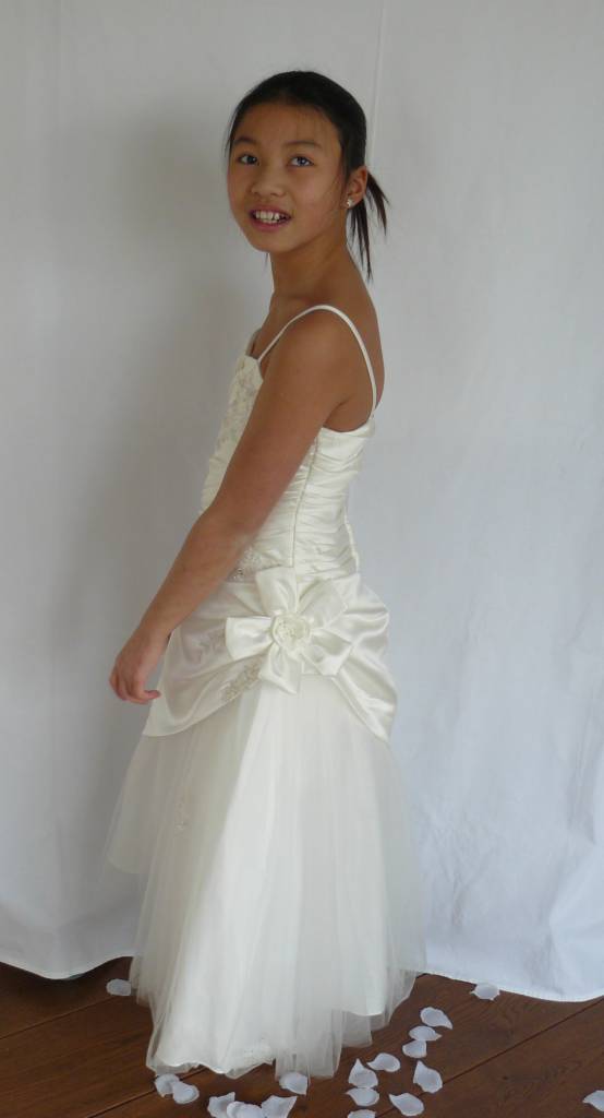 Bruidsmeisjes jurkl Kate ivoor