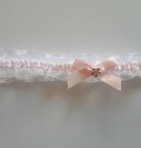 Hoofdbandje wit organza met roze strikje