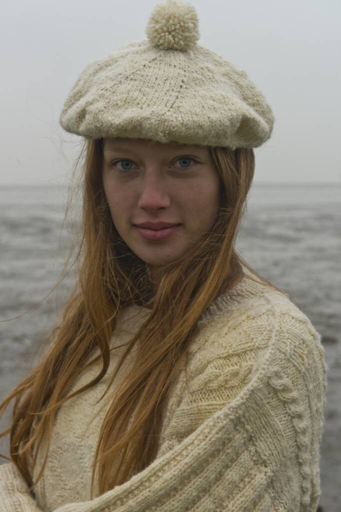 Fishersman's hat made of Waddenwol, white
