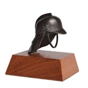 Figurine fire helmet
