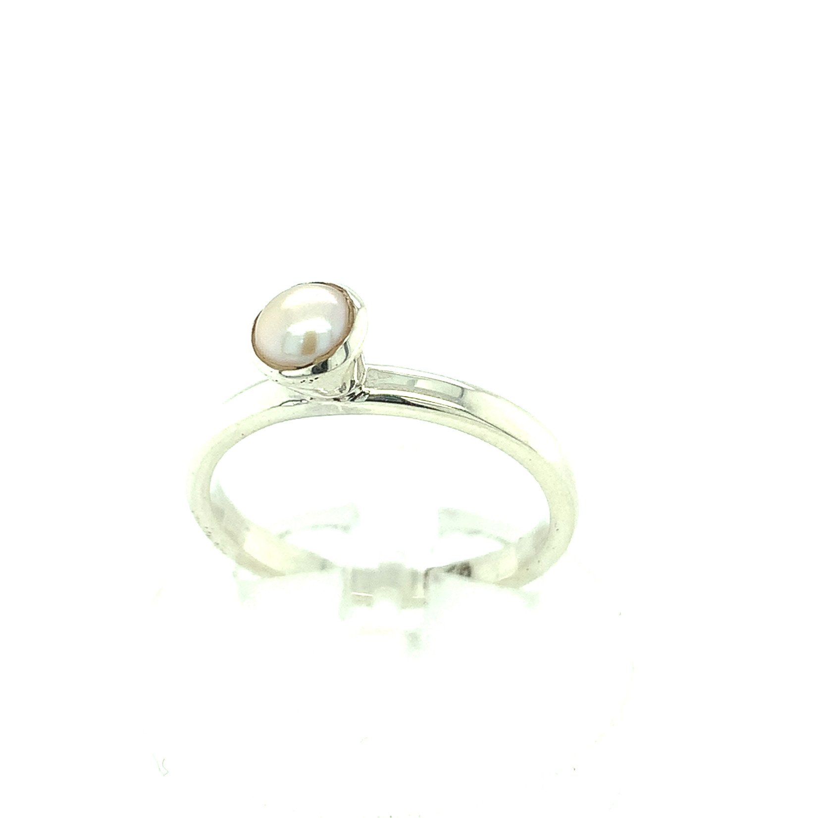 Freshwater pearl ring