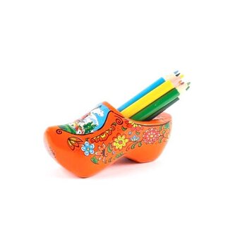 Orange Clog Spitzer mit Buntstiften