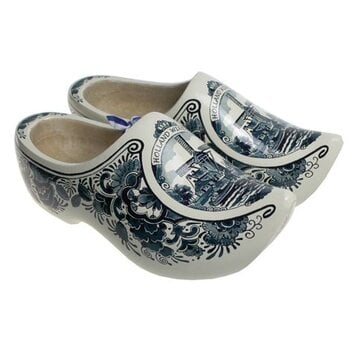 Wooden shoes with mill poly delftblue