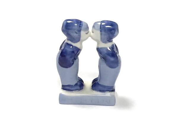 küssen jungen delft blau küssen jungen delft blau