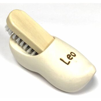 Brush clog  with engraving