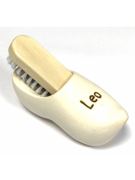 Brush clog  with engraving