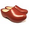  Rote Holzschuhe