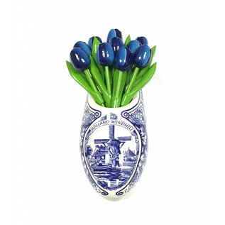 Blauwe houten tulpen een Delfts blauwe klomp