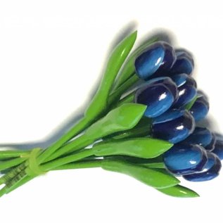 Strauß blauer Holz Tulpen