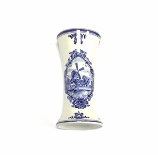 Tulpen aus Holz in Rot-Weiß in einem Delft blauen Vase