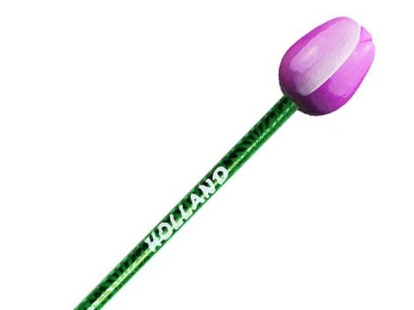 Paarse houten tulp op een potlood