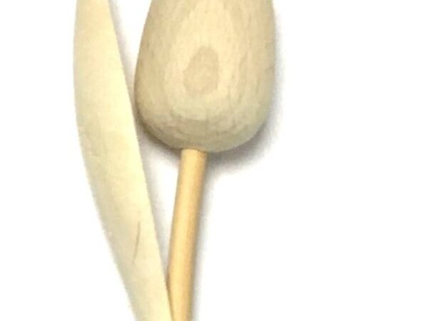 Tulpen aus Holz, klar geschliffen